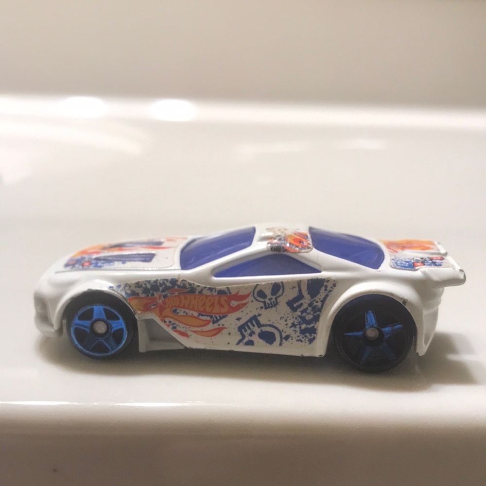 Hot wheels team Hot Wheels McDonald’s car 2012 - Picture 3 of 6
